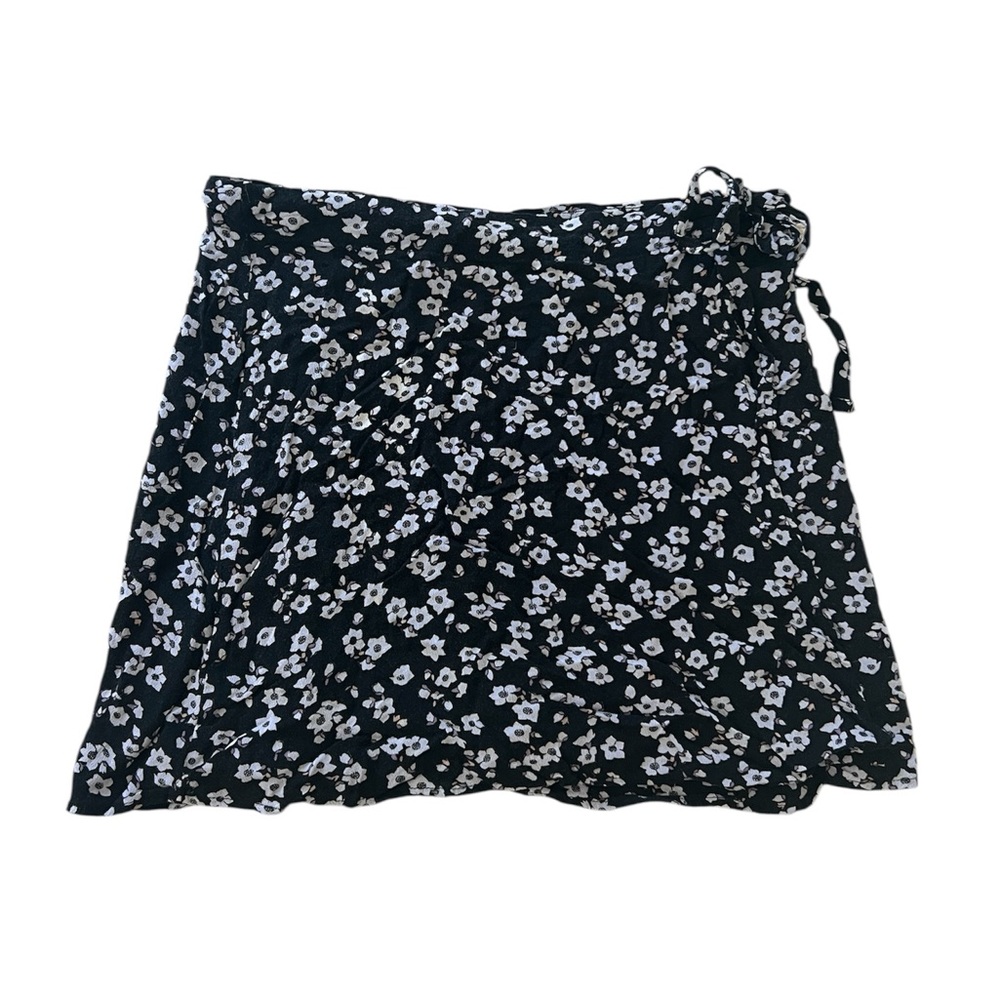 Aeropostale Black & Purple Floral Wrap Mini Skirt 💜